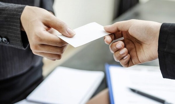 Card visit mang đến rất nhiều lợi ích cho doanh nghiệp khi sử dụng