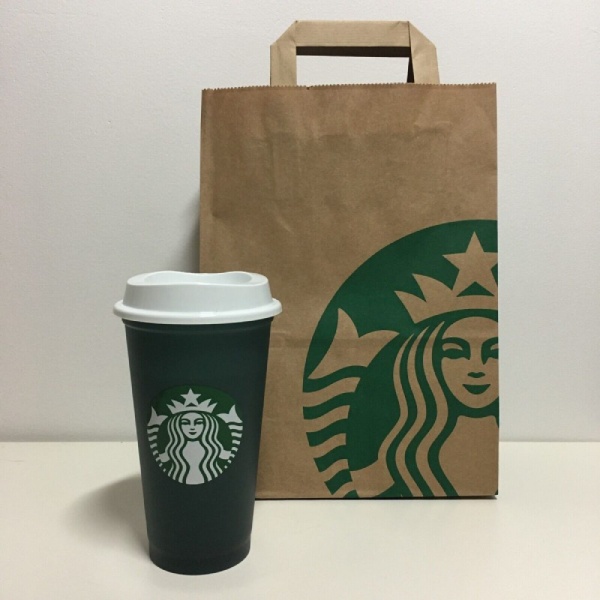 In nhanh SHD thiết kế và in mẫu túi giấy starbuck lấy ngay