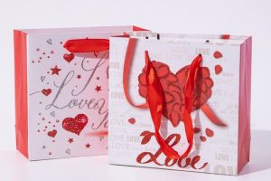 Mẫu túi đựng quà Valentine thiết kế theo yêu cầu